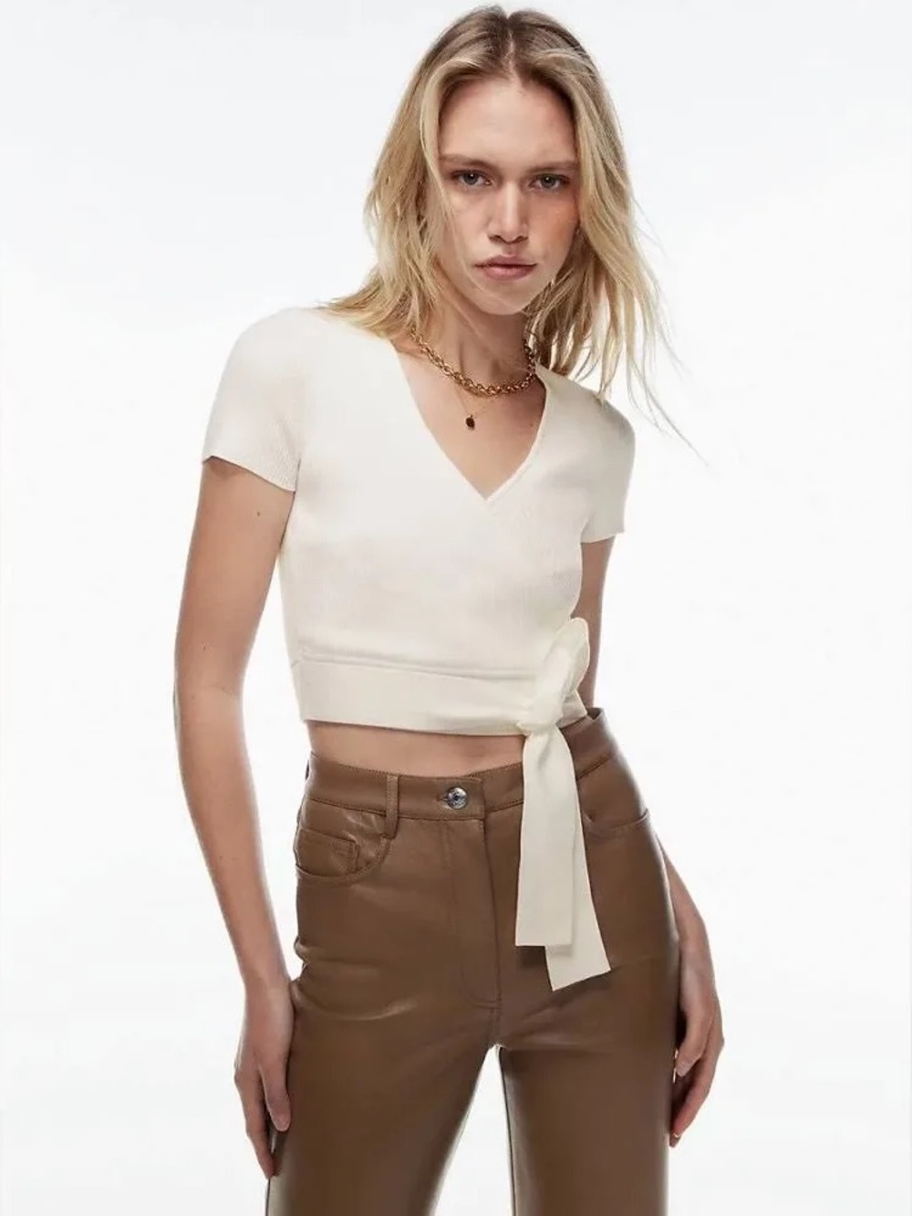 Aritzia Wilfred All Tied Up Sweater Short-sleeve wrap sweater